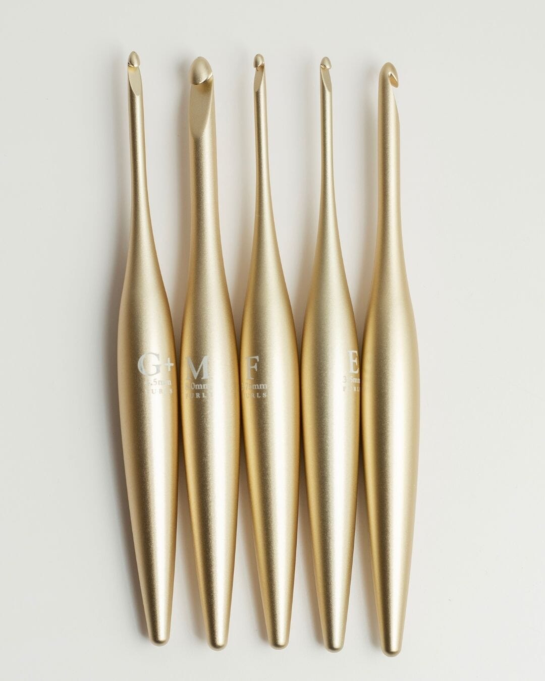 Gold Streamline Metal Crochet Hooks Metal Streamline FurlsCrochet Matte 3.50mm (E) 